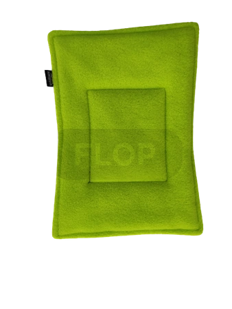 Materacyk 25x30cm w liście na czarnym tle dla szynszyli