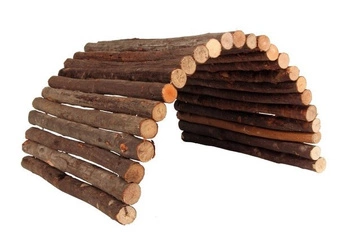 Elastyczny domek/mostek z gałęzi dla szynszyli