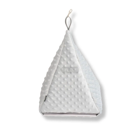 Wisząca piramida - domek z szarego polaru minki dla szynszyli