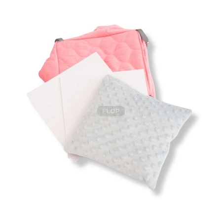 Domek z usztywnianym dnem i wodoodporną poduchą z szarego polaru minki i koralowej pikówki